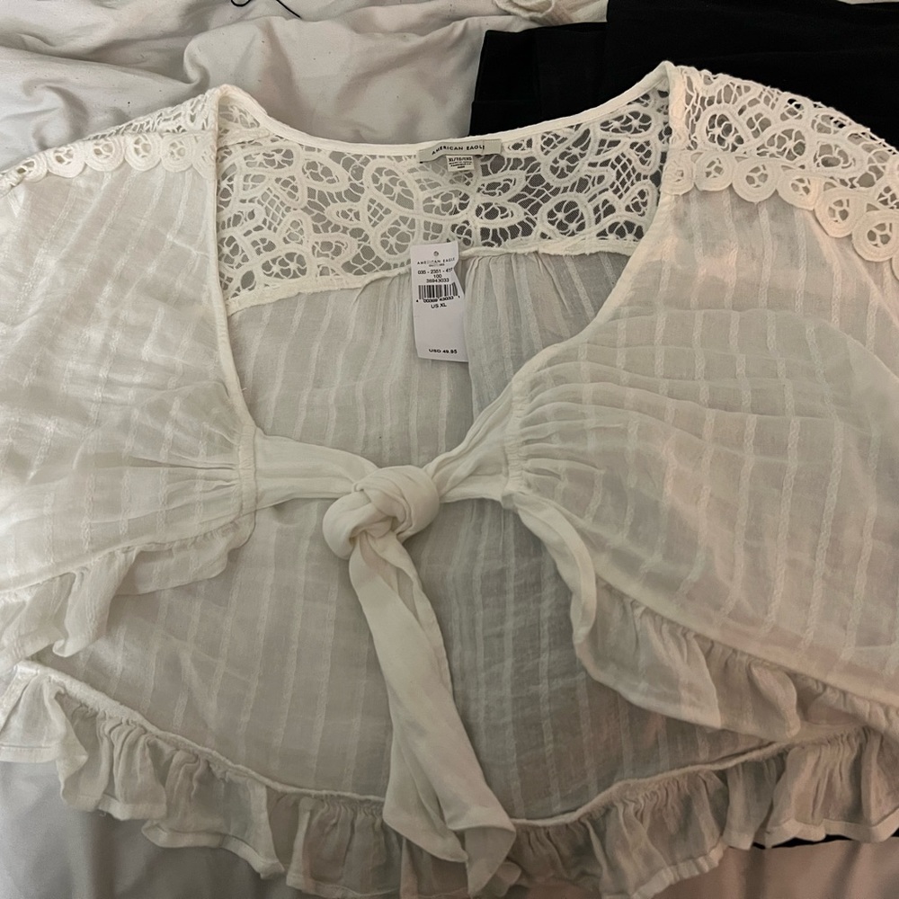 American Eagle tie shirt